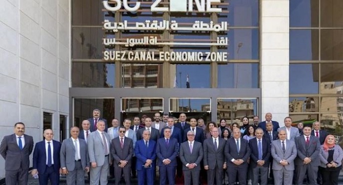 رئيس اقتصادية قناة السويس يتابع مستجدات الأعمال بالمشروعات الجارية بالمنطقة الشمالية