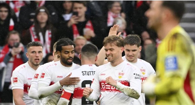 شتوتجارت يكتسح هامبورج 4-0 ويرتقى للمركز الثالث بالدورى الألمانى