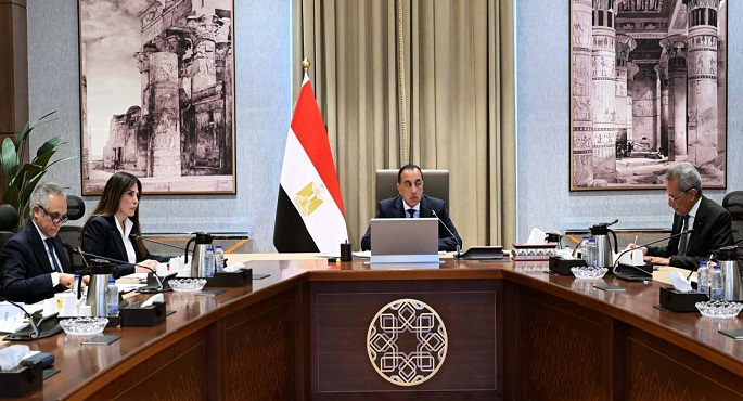 رئيس الوزراء يترأس اجتماع اللجنة الرئيسية لتقنين أوضاع الكنائس والمبانى التابعة لها