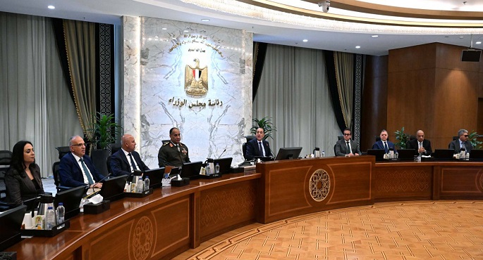 الحكومة توافق على عدة قرارات أبرزها مشروع اتفاقية التزام للبحث عن الغاز والزيت الخام بمنطقة لوتس البحرية