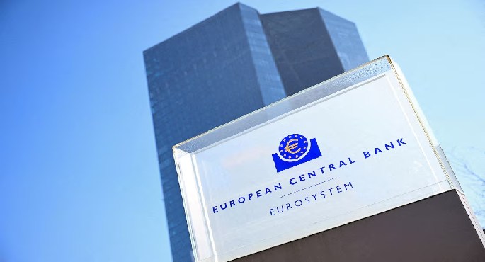 المركزى الأوروبى يبقى على أسعار الفائدة دون تغيير