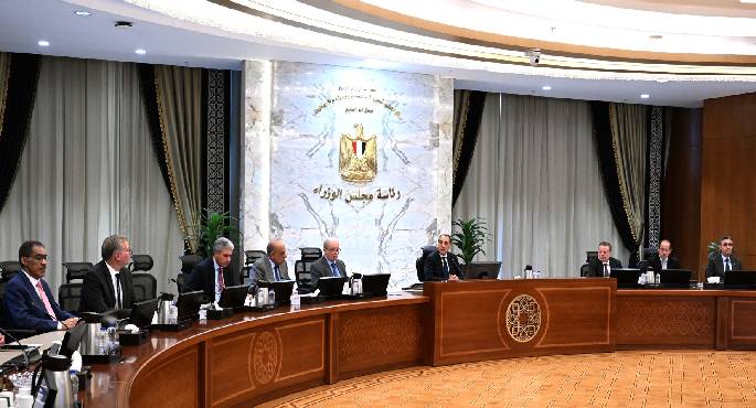 رئيس الوزراء يترأس اجتماع اللجنة المركزية لإدارة الأزمات لمتابعة انعكاسات الأزمة الإقليمية الراهنة