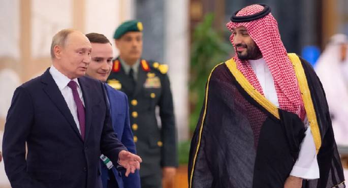 خلال اتصال مع الأمير محمد بن سلمان.. بوتين يعرب عن قلقه حيال أزمة الشرق الأوسط