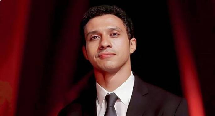 مهرجان الإسكندرية للفيلم القصير: منح عصام عمر جائزة “هيباتيا الذهبية للإبداع”