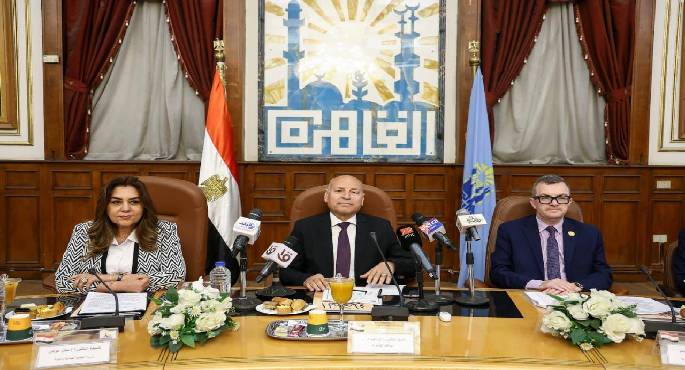 وزراء التنمية المحلية والتخطيط  ومحافظ القاهرة يشهدون فعاليات مؤتمر التعريف بالمبادرة الوطنية للمشروعات الخضراء الذكية