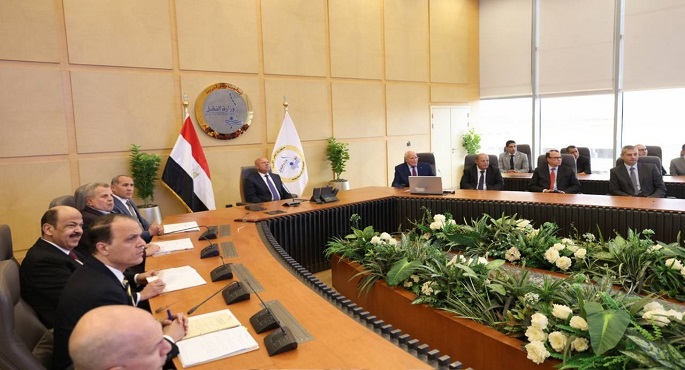وزير النقل يؤكد أهمية تعظيم التعاون والشراكة مع القطاع الخاص
