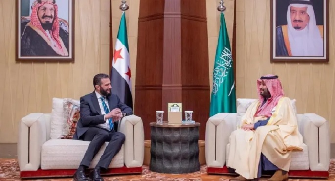 الرئيس السورى أحمد الشرع يصل إلى جدة ويلتقى ولى العهد السعودى