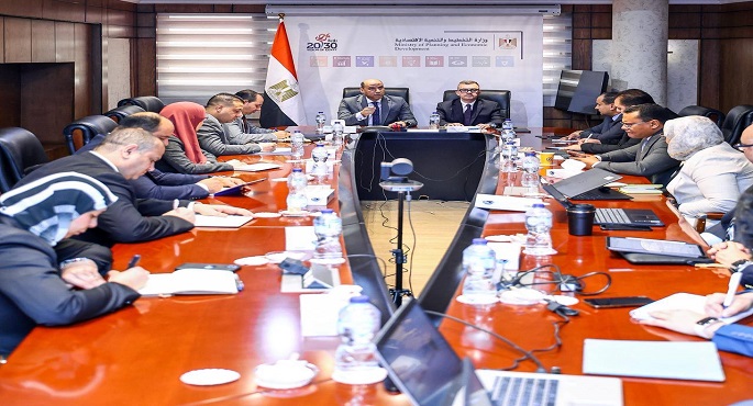 وزيرا التخطيط والعمل يناقشان عددا من الملفات لرفع كفاءة ومرونة سوق العمل المصرى