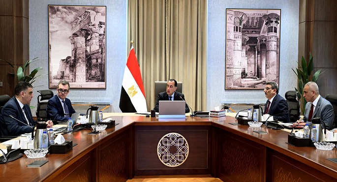 رئيس الوزراء يتابع الموقف المالى للهيئة المصرية للشراء الموحد وسداد مستحقات الشركات الموردة