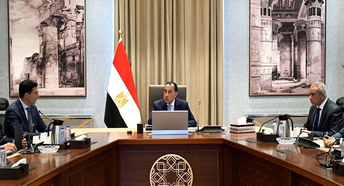 رئيس الوزراء يُتابع مستجدات البرنامج الوطنى لتنمية صناعة السيارات