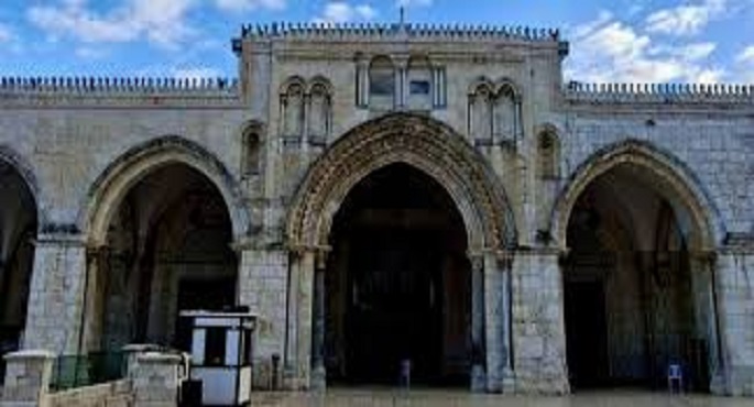 الاحتلال يواصل إغلاق المسجد الأقصى وكنيسة القيامة لليوم الـ40