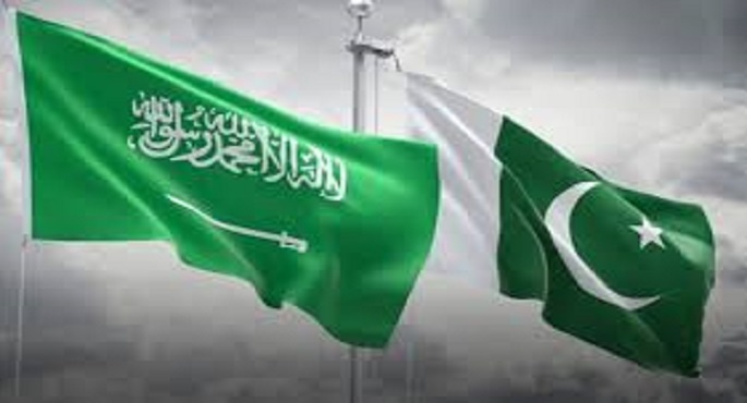باكستان والسعودية تبحثان آخر التطورات الإقليمية والجهود المبذولة لتحقيق السلام فى المنطقة