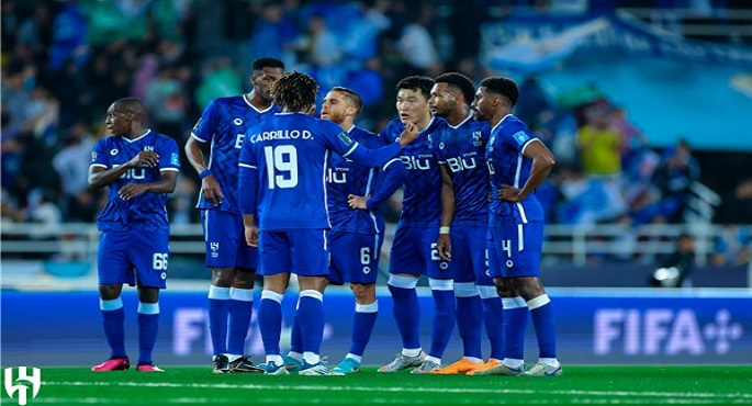 الهلال يلاحق صدارة الدورى السعودى أمام ضمك الليلة