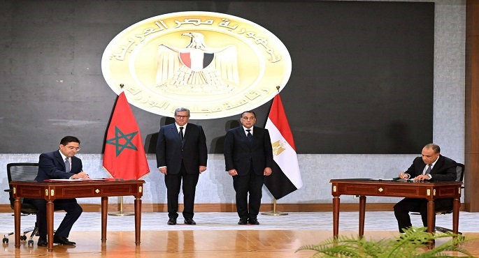 رئيس الوزراء ونظيره المغربى يشهدان التوقيع على عدد من وثائق التعاون بين البلدين