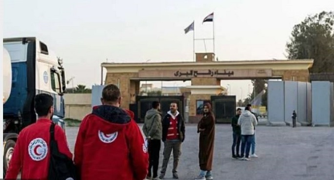 معبر رفح البرى يستقبل دفعة من العائدين الفلسطينيين