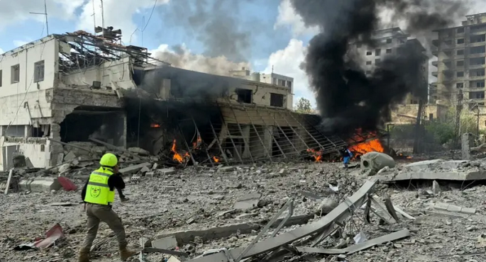 الجيش الإسرائيلى : مقتل 3 عناصر من حزب الله فى قصف جوى جنوب لبنان
