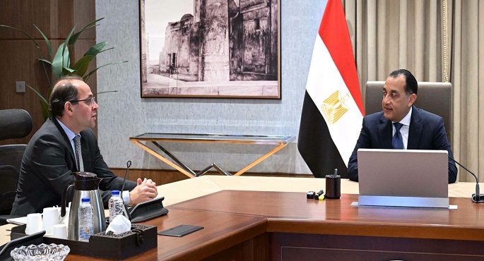 رئيس الوزراء يستعرض مع وزير المالية أبرز نتائج اجتماعات صندوق النقد والبنك الدوليين بواشنطن