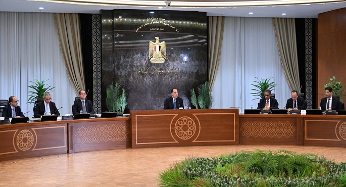 رئيس الوزراء: توجيه من الرئيس السيسي برفع سعر توريد إردب القمح ليصل إلى 2500 جنيه ليكون سعراً مجزياً بحق للفلاح مقارنة بالأسعار العالمية