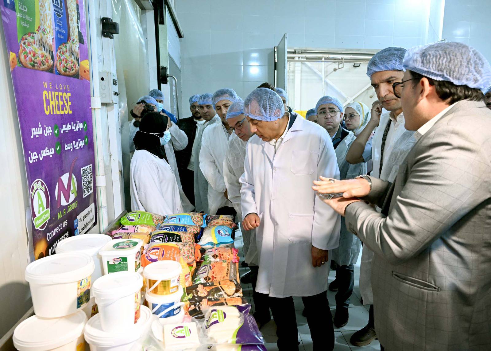 مدبولى يزور مصنع “غازي لاند” للألبان ويؤكد استمرار دعم الدولة لاستثمارات القطاع الخاص