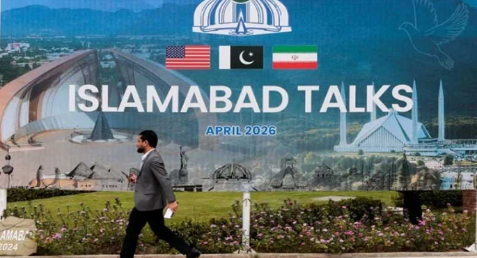 ترامب يضغط دبلوماسيا.. وطهران تتمسك بورقة التخصيب