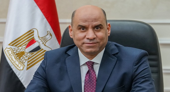 وزير العمل يصدر قرارا بتشكيل “وحدة مركزية” لتيسير أعمال المستثمرين