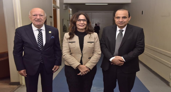 وزيرة الثقافة: الموسيقار عمر خيرت رمز للإبداع وحفلاته تجسد الجمال