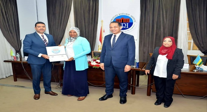 وزير الرى يتابع موقف البرامج التدريبية المقدمة للأشقاء الأفارقة