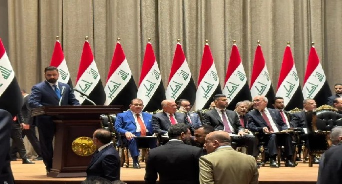 البرلمان العراقى يصوت لصالح منح الثقة لحكومة على الزيدى
