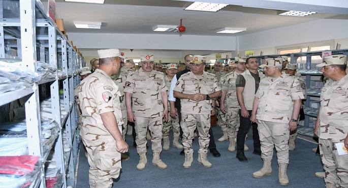 بالفيديو.. وزير الدفاع يتفقد إحدى وحدات التدريب الأساسى بالقوات المسلحة
