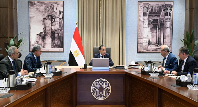 رئيس الوزراء يؤكد ضرورة تعزيز آليات دفع المزيد من الحركة السياحية الوافدة لمصر