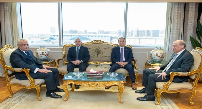 وزيرا الإنتاج الحربى والاستثمار يبحثان طرح فرص عبر الخريطة الاستثمارية لدعم التنمية بالمحافظات