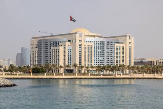 الإمارات تؤكد حقها الكامل فى الرد على الاعتداء الذى أسفر عن حريق بمحيط محطة براكة للطاقة النووية