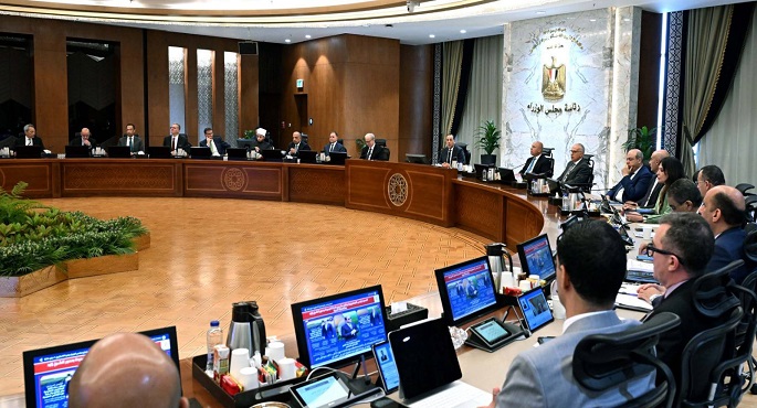“الوزراء” يُوافق على استمرار تطبيق نظام العمل عن بُعد يوم الأحد من كل أسبوع خلال يونيو