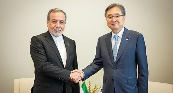 وزير خارجية كوريا الجنوبية يبحث مع نظيره الإيرانى تطورات الوضع فى الشرق الأوسط