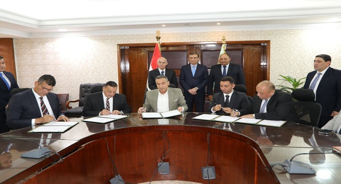 الزراعة وجهاز مشروعات الخدمة الوطنية وشركة مالتى كوميرس يوقعون بروتوكول تعاون للتحسين الوراثى للماشية