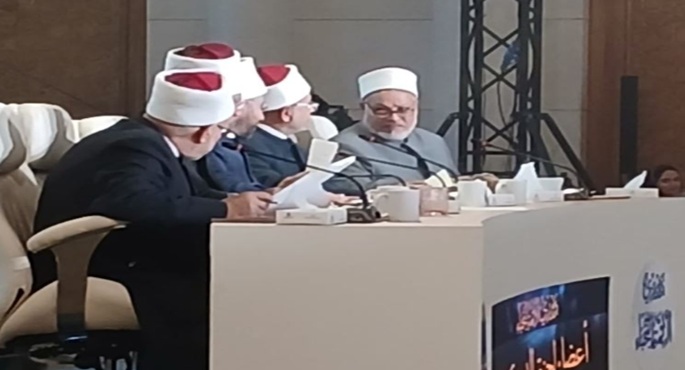 سوهاج تتصدر انطلاقة نهائيات «دورى النجباء» في منافسة علمية بالأوقاف