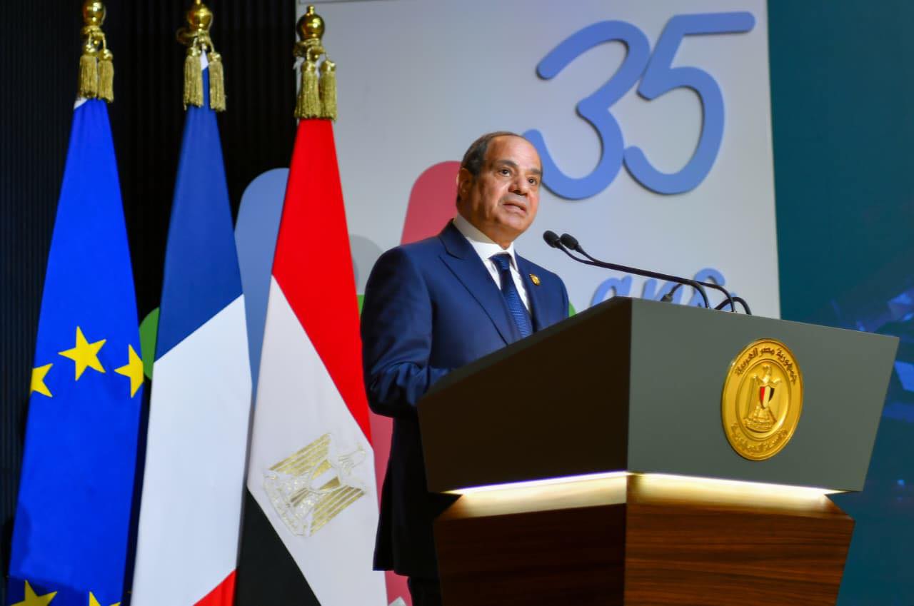 الرئيس السيسى: مصر شريك أصيل فى إنتاج ونشر المعرفة وجسر للتواصل الحضارى بين الشعوب