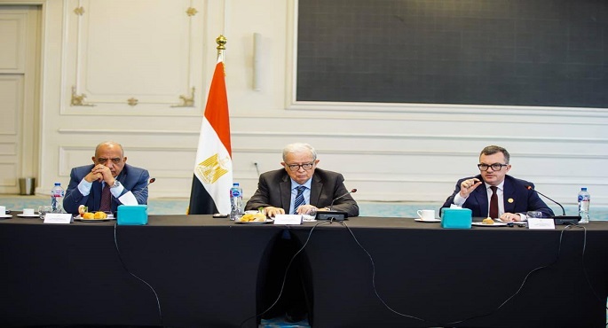 وزير التخطيط يفتتح جلسة مشاورات مع مجموعة البنك الدولى لدراسة آلية تمويل وضمان البنية التحتية فى مصر