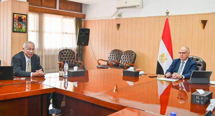 وزير الرى يلتقى مستشار إمبراطور اليابان لشئون المياه ومستشار مبعوثة رئيس الوزراء للمياه لبحث تعزيز التنسيق المشترك