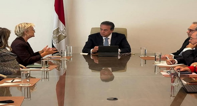 وزير الصحة يبحث مع “نوفارتس” و”باير” تعزيز صحة القلب والأوعية الدموية