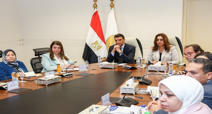 وزيرا البيئة والصناعة يطلقان المنظومة الإلكترونية لسجل البيانات البيئية الموحدة للقطاع الصناعى