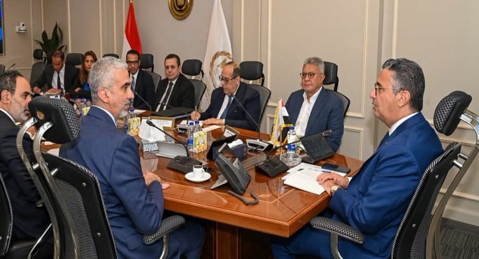 وزير التموين يبحث مع شركة فودافون مصر التعاون فى تنفيذ مشروع “CARRY ON”