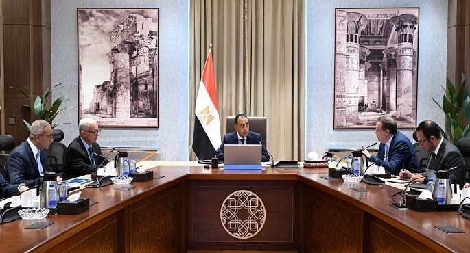 رئيس الوزراء يتابع مشروع إعادة هيكلة عدد من وحدات الجهاز الإدارى للدولة