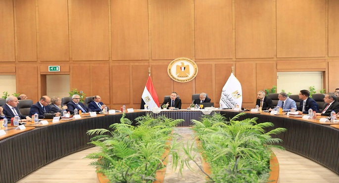 وزير التعليم العالى يؤكد أهمية توسيع الشراكات الأكاديمية والبحثية للجامعات الأهلية مع الجامعات والمؤسسات الدولية