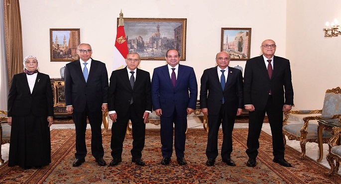الرئيس السيسى يشدد على التزام مؤسسات الدولة المصرية كافة بدعم استقلال القضاء وإنفاذ القانون