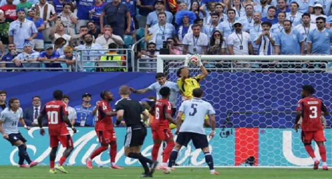 منتخب كاب فيردى يواصل كتابة التاريخ ويتعادل أمام منتخب أوروجواى 2- 2