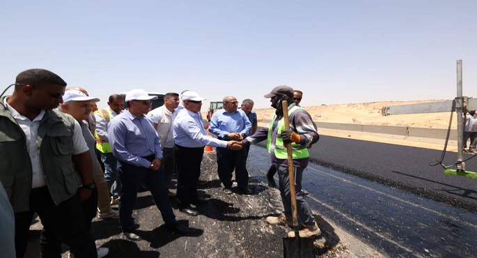 وزير النقل يجرى جولة تفقدية هامة لمتابعة تنفيذ عدد من المشروعات التنموية والخدمية فى عدد من محافظات الصعيد