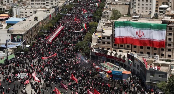 فى غياب مجتبى.. جثمان خامنئى يوارى الثرى فى مدينة مشهد شمال شرقى البلاد