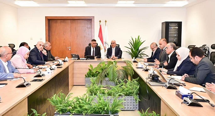 وزير الرى يبحث مع محافظ جنوب سيناء موقف مشروعات الموارد المائية بالمحافظة