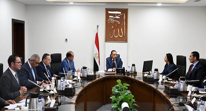 رئيس الوزراء يستعرض عددا من المقترحات للبرنامج الوطنى لاكتشاف ورعاية الموهوبين